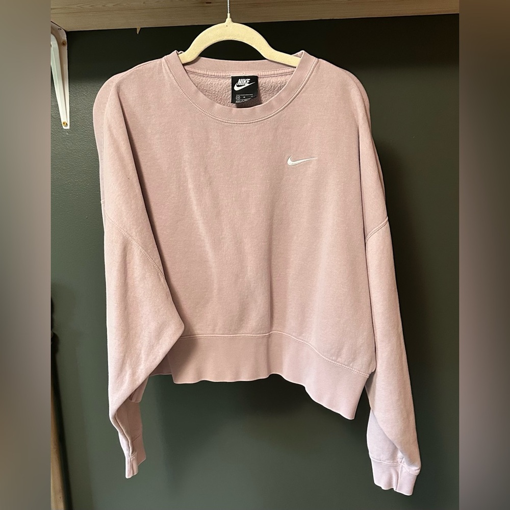 Slightly Cropped Nike Light Pink Crewneck Sweatshirt with White Swoosh